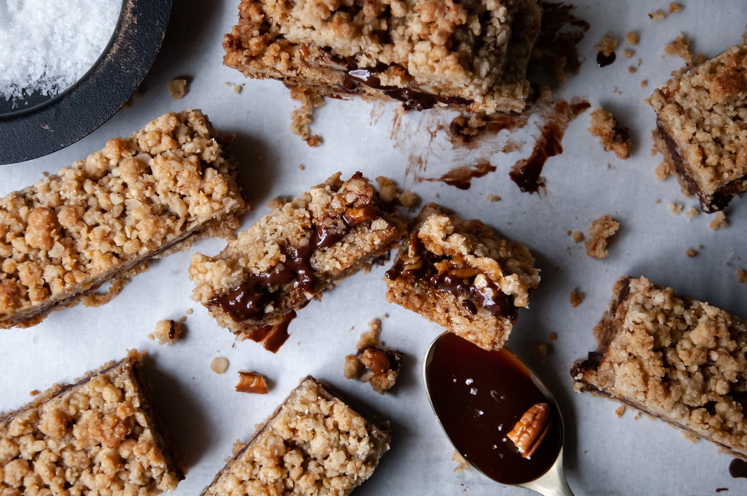 Oatmeal Caramel Bars