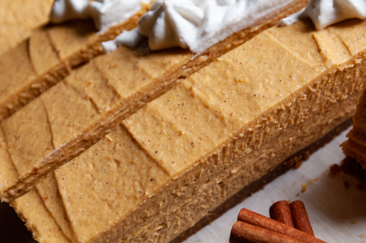 No Bake Pumpkin Cheesecake Bars