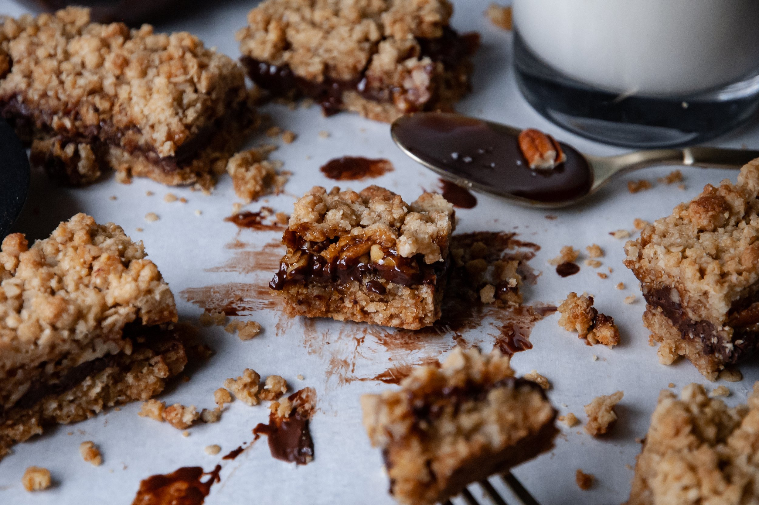 Oatmeal Caramel Bars