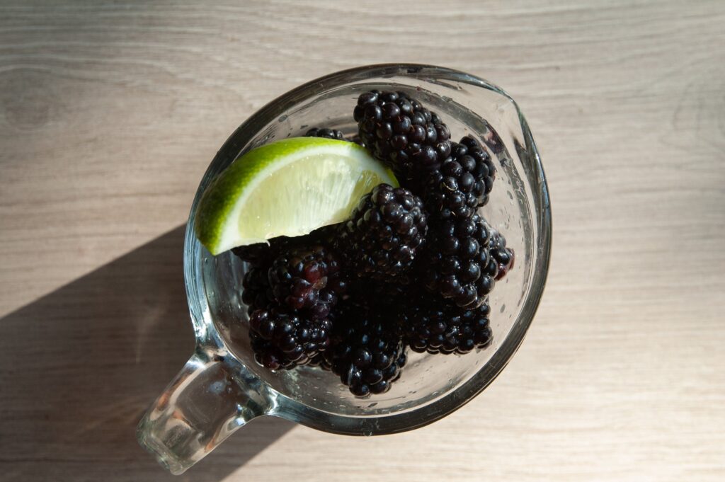 How to Make a Blackberry Jalapeno Margarita