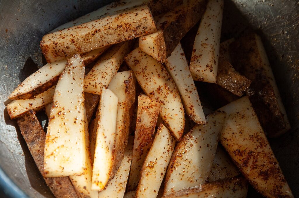 How to Make BLT Bowls with Homemade Steak Fries