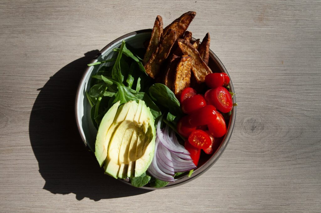 How to Make BLT Bowls with Homemade Steak Fries