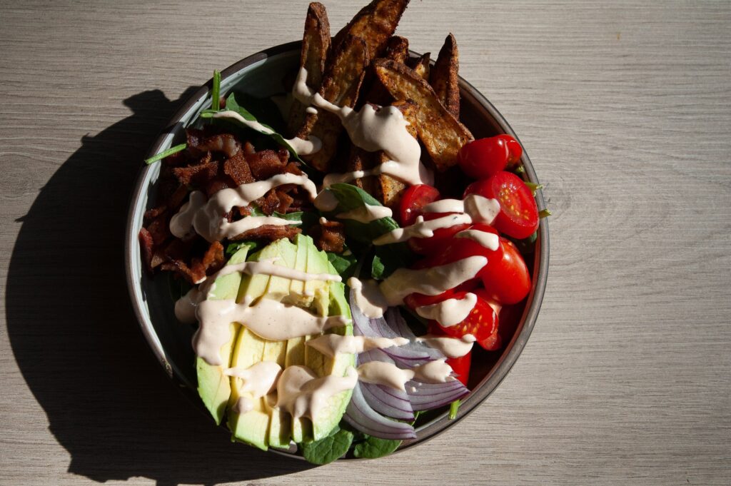 How to Make BLT Bowls with Homemade Steak Fries