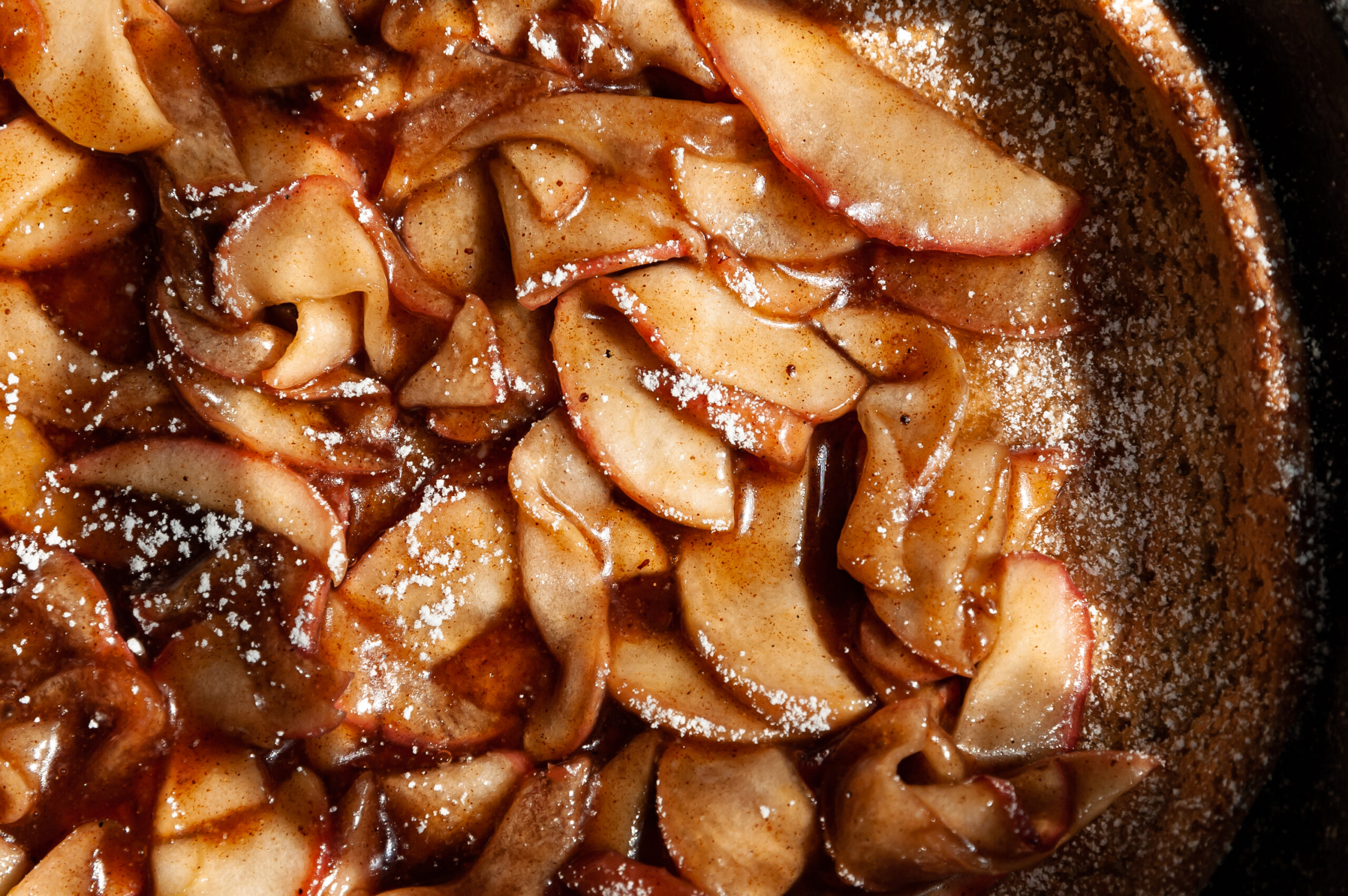 Apple Dutch Baby Pancake